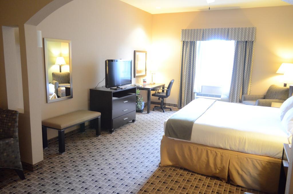 Express & Energy Corridor - West Oaks By Ihg Hotel 2*