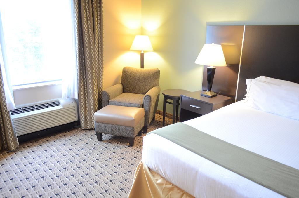 Hotel Express & Energy Corridor - West Oaks By Ihg 2*