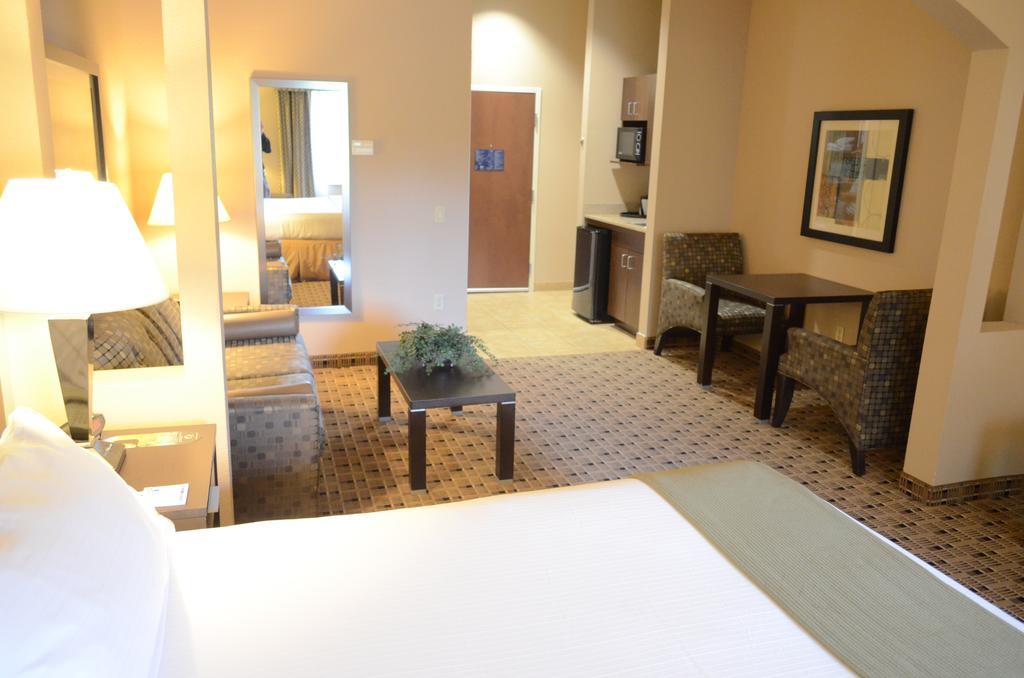 Hotel Express & Energy Corridor - West Oaks By Ihg 2*