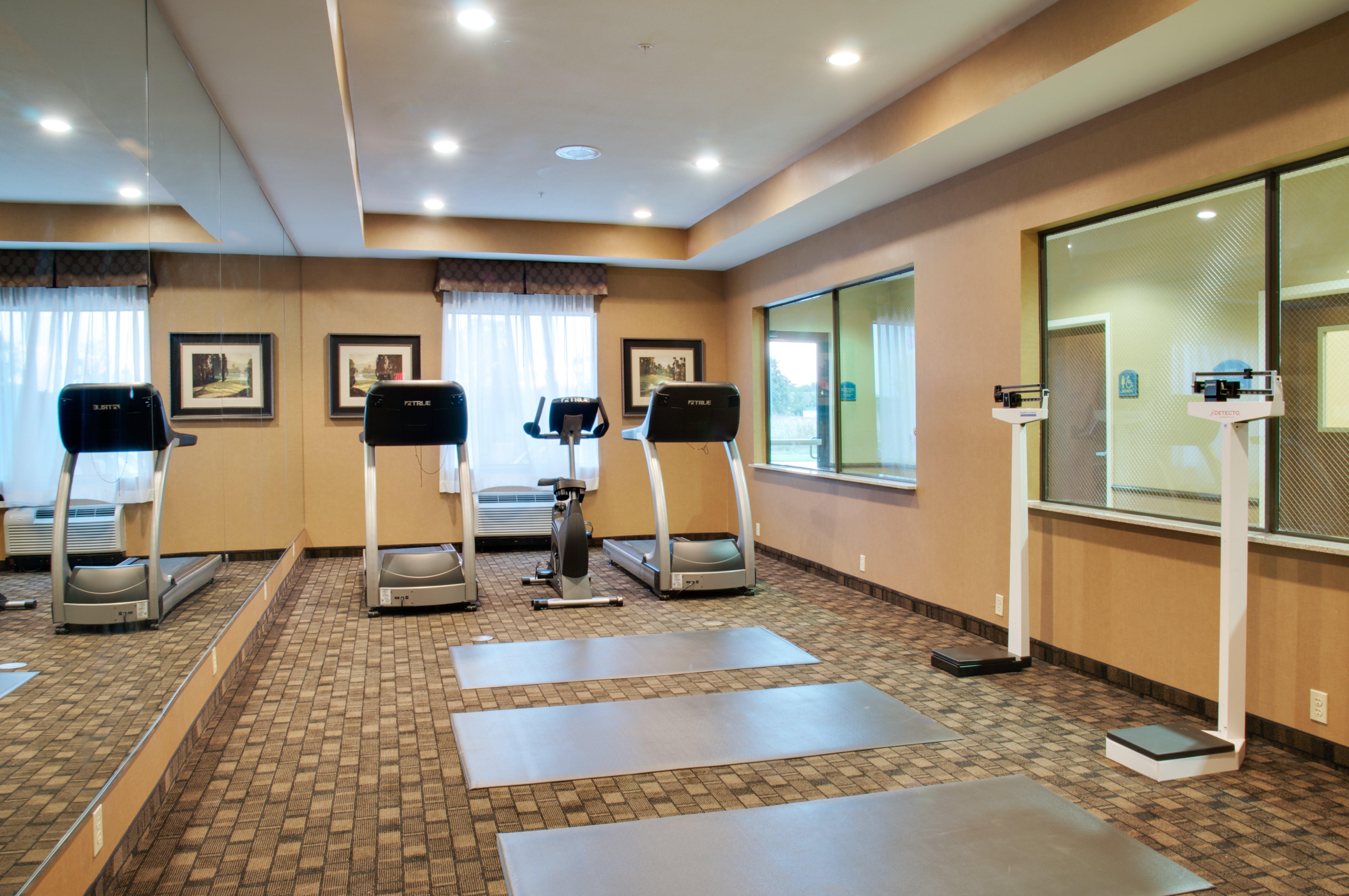 Holiday Express & Energy Corridor - West Oaks By Ihg Hotel 2*